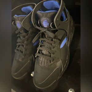 Fav 5 blue hot top huaraches